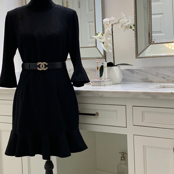 Black Halo Dresses & Skirts - Black Halo Scoop Neck Mini Dress